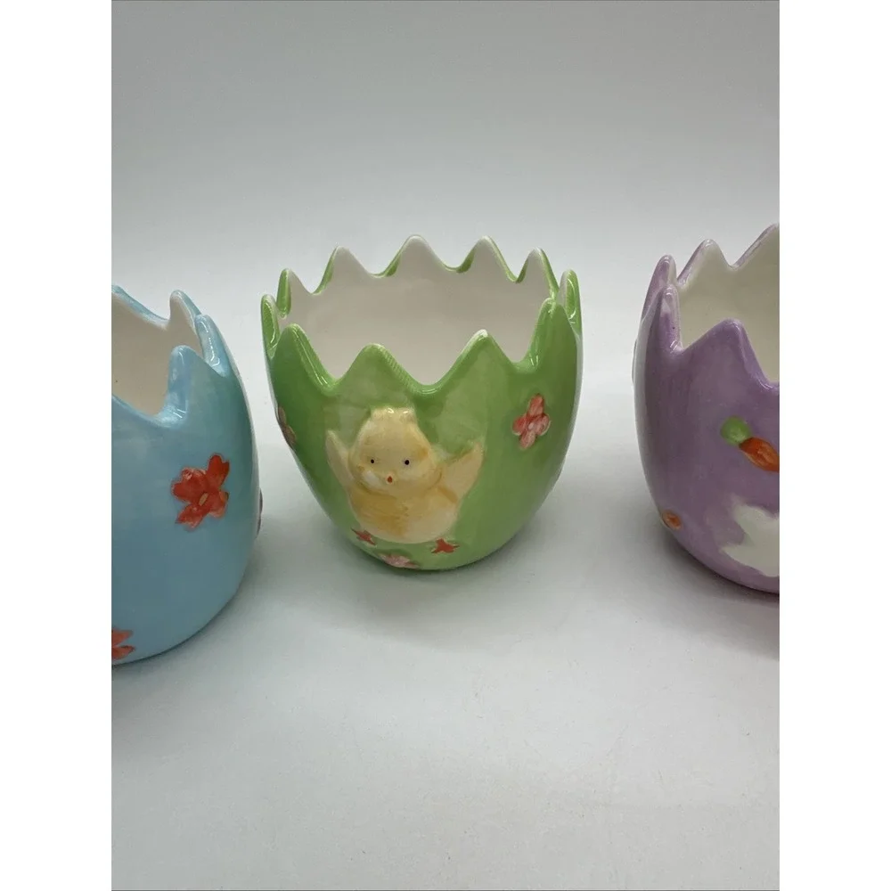 Set of 4 Ceramic Easter Bunny Cracked Egg Bowls Candy Dishes